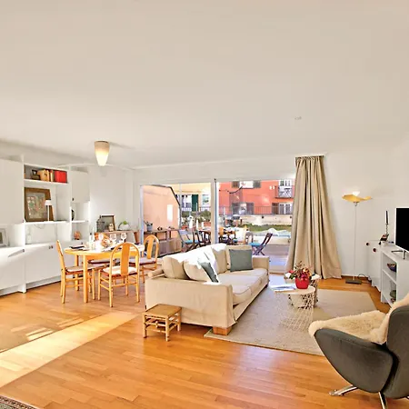 Apartment O With Garden - Happy