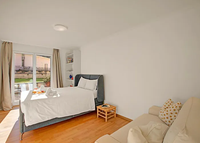 O With Garden - Happy *