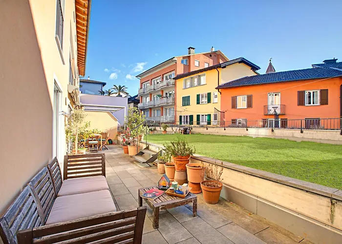 O With Garden - Happy