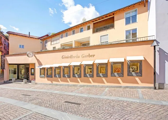 O With Garden - Happy Appartement Ascona